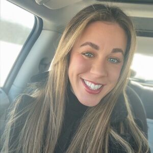 Meet your Posher, Marissa